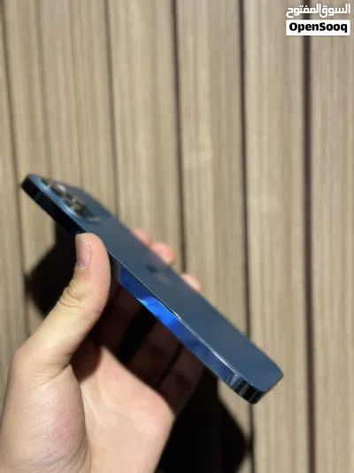 iPhone 12 Pro max 256g بحالة ممتازة كفالة استرداد نقدي لون ازرق بسعر مميز 3