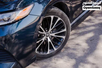 Toyota Camry SE 2