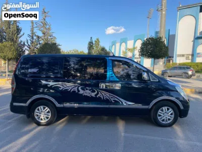 Hyundai H1 Standard 2