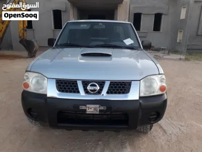 Nissan Frontier Crew Cab Hardboy Edition 4