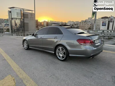 مرسيدس بنز الفئة-E E 200 2