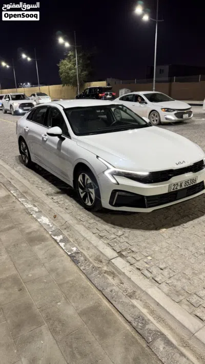 Kia K5 Standard 4