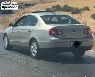 فولكسفاغن باسات Standard 2