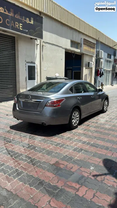 Nissan Altima S 4