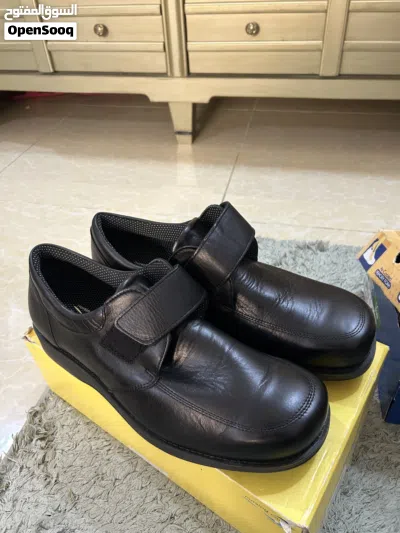 أحذية اصلية وطبيه جديده 2