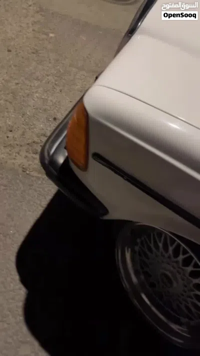 Mercedes Benz E-Class E 200 4
