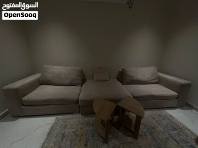 للبيع اثاث صالة كامل مع غرفة نوم + سرير اطفال+ براد ماي 2
