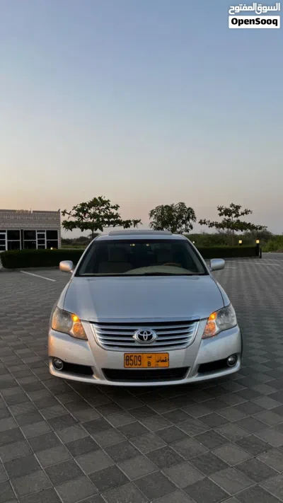 Toyota Avalon XLE 2