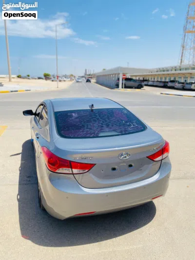 Hyundai Elantra GL 3