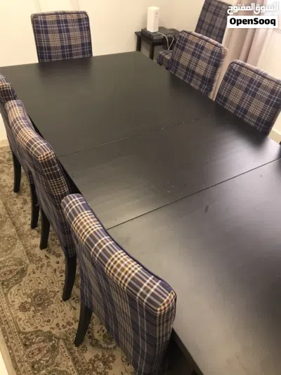 للبيع طولة طعام مع 10 كراسي 4