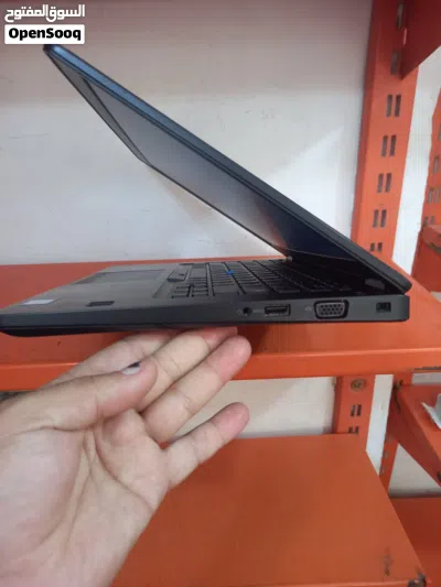 الجيل السابع dell . الهارد 256 ssd الرام. 8 ddr4 حجم الشاشة 14 2