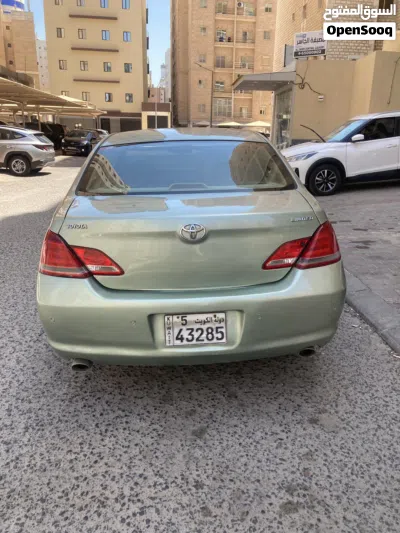 Toyota Avalon SE 2
