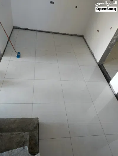 خلفه سيراميك ارضي جداري ودرج متفرغ 4