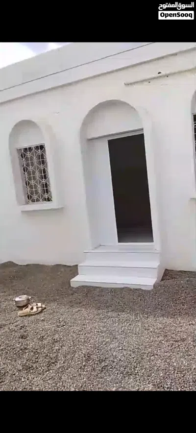 بيت للايجار شاحك 4