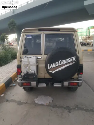 Toyota Land Cruiser Black Edition 2