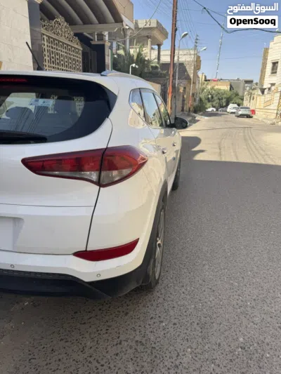Hyundai Tucson Standard 4