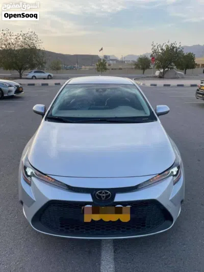 Toyota Corolla LE 2