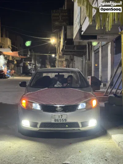 Kia Cerato Standard 4