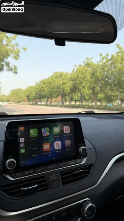 Nissan Altima SV 2
