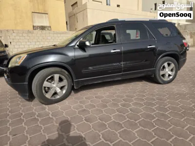 GMC Acadia Standard 3