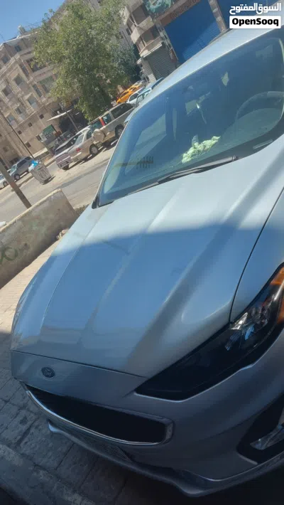 Ford Fusion SE 3