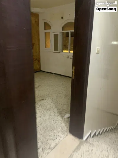 منزل لليجار في السراج في شارع حمام بلقيس 2