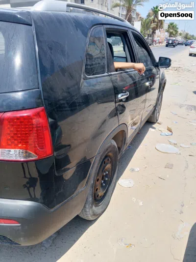 كيا سورينتو Standard 3