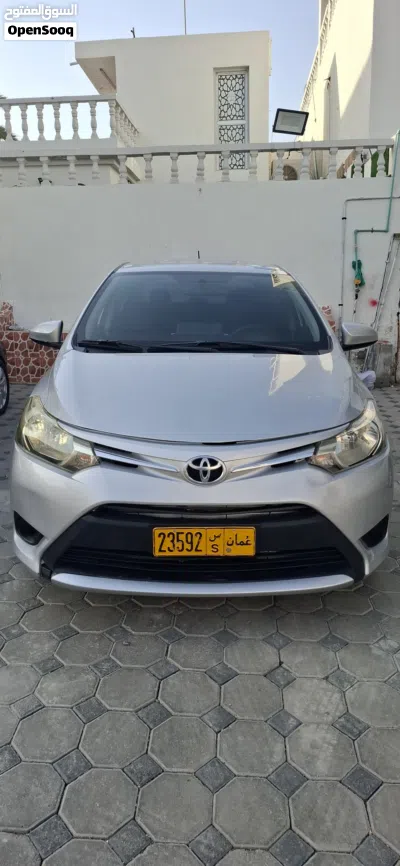Toyota Yaris E 3