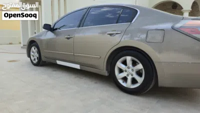Nissan Altima SR 4
