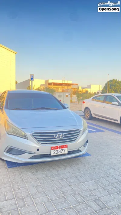 Hyundai Sonata GL 2