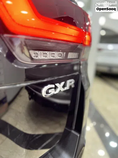 تويوتا لاند كروزر GXR 3