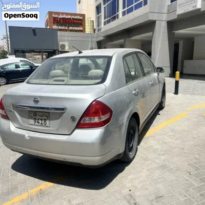 Nissan Tiida 3