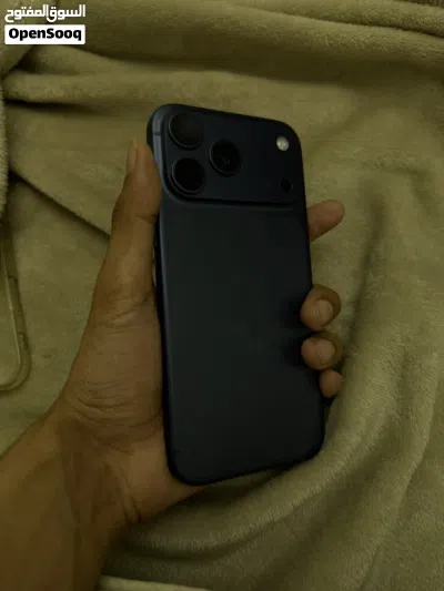 IPHONE 17 pro max 2