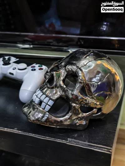 Skull shape telephone جمجمه و تلفون 2