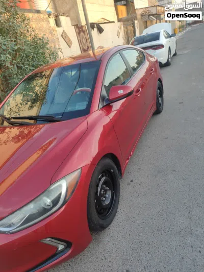 Hyundai Elantra SE 2