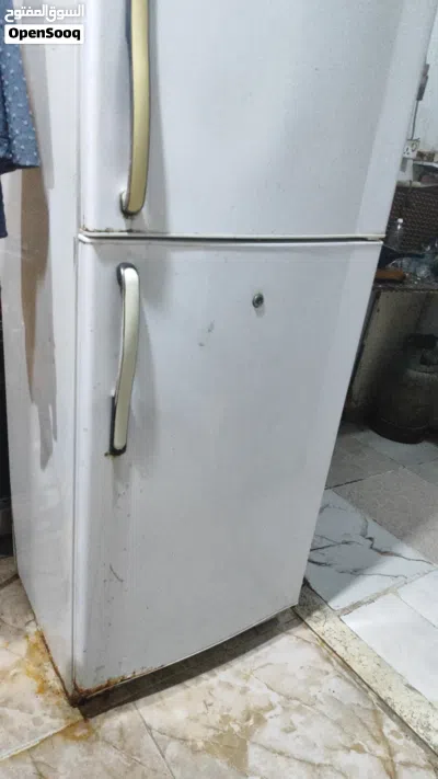 عدي هاي ثلاجه اريد اشيل وما اريده كلشي مابيها وجمد و100وبيها مجال العنوان خمسميل قرب نجده الشرطه 3