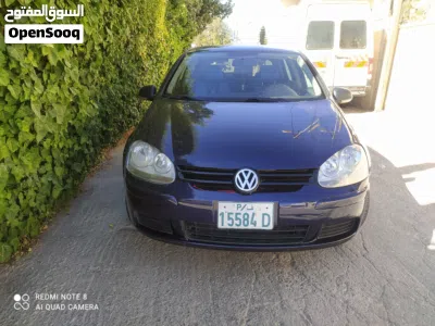 Volkswagen Golf Standard 3