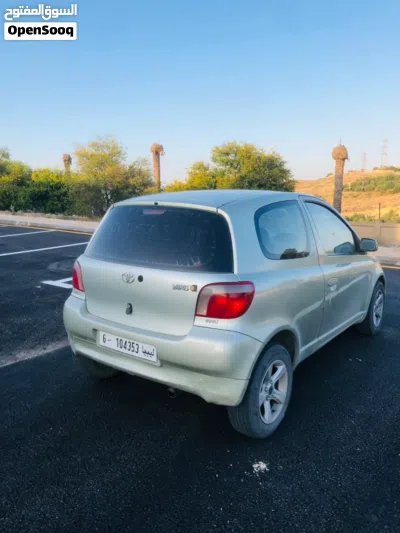 Toyota Yaris SE 4