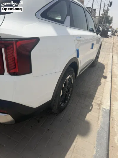 Kia Sorento EX 4