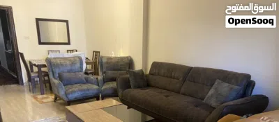 طقم كنب مودرن مستعمل و طاولة سفرة 3