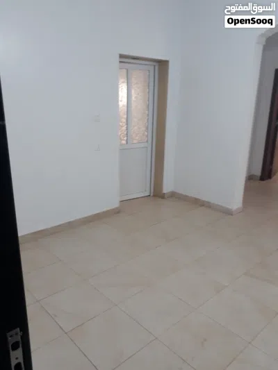 شقة للايجار عين زارة قرب شيل برقان 3