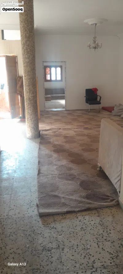 شقة دور اول من منزل واسعة بلكونة شارع 9 4