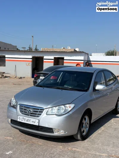 Hyundai Avante Standard 3