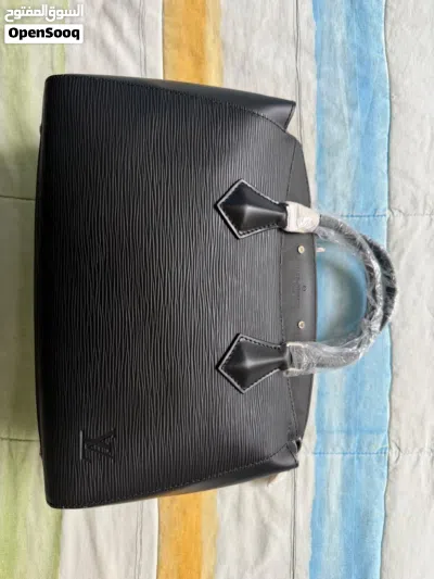 شنطة Louis Vuitton جديدة لون اسود 3