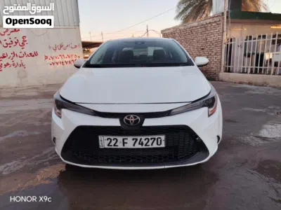 Toyota Corolla LE 2