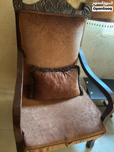 كنب لون بني 2