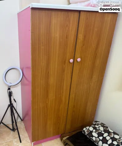 Cupboard, good condition 2