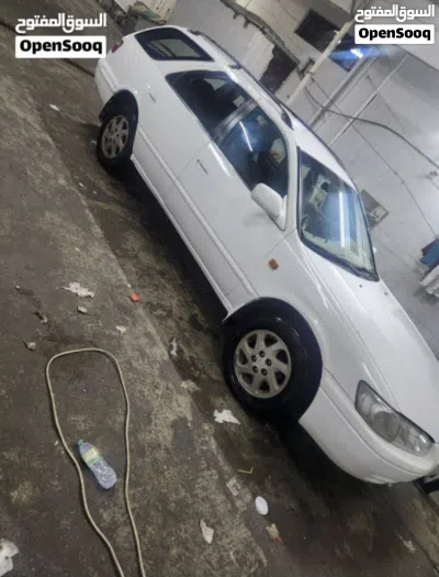 Toyota Camry LE 2