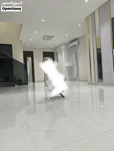 فيلا في منطقة الرميس بالقرب من كلية البيان وسيفلاش 3