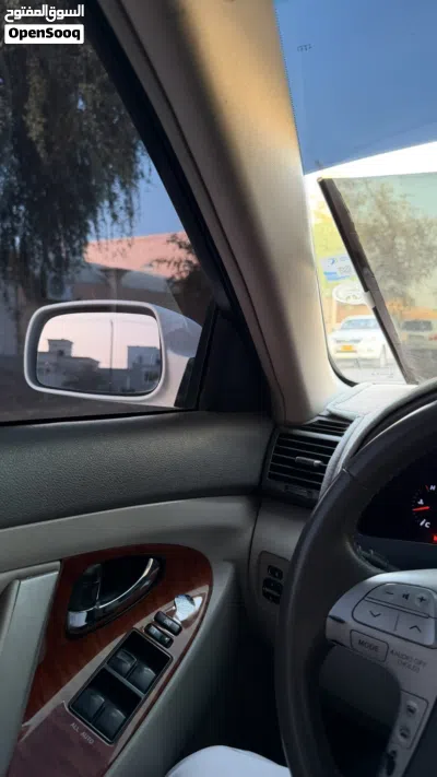 تويوتا كامري XLE 4